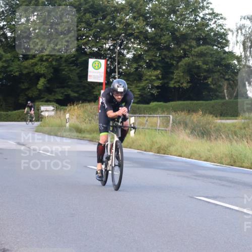 25.08.2024 - Elbe Triathlon Hamburg Fuchs,  Jonas http://msf.ph/oto/6838679 25.08.2024 08:53:39 Radfahren 50, 40 meine-sportfotos.de