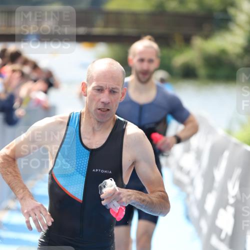 25.08.2024 - Elbe Triathlon Hamburg H.Heesch http://msf.ph/oto/6838680 25.08.2024 14:05:18 Schwimmen 1, 2, 4, 8, 9, 13, 14, 22, 25 meine-sportfotos.de