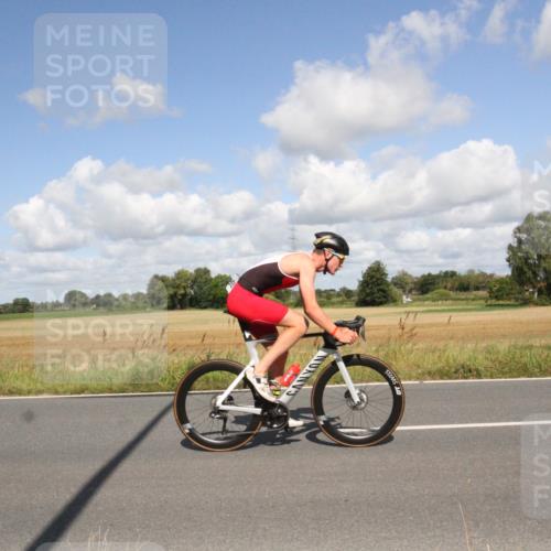 25.08.2024 - Elbe Triathlon Hamburg Fuchs,  Jonas http://msf.ph/oto/6838688 25.08.2024 10:54:24 Radfahren 673, 795, 1596, 1609, 1529, 1574 meine-sportfotos.de