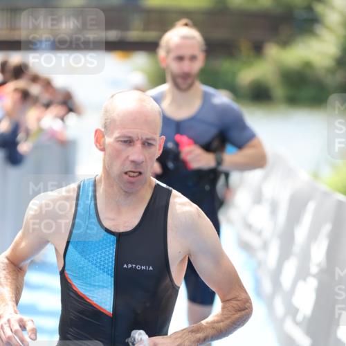 25.08.2024 - Elbe Triathlon Hamburg H.Heesch http://msf.ph/oto/6838700 25.08.2024 14:05:19 Schwimmen 1, 2, 4, 8, 9, 13, 14, 22, 25 meine-sportfotos.de