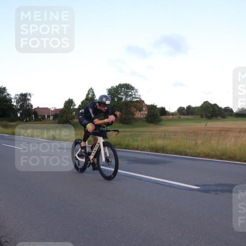 25.08.2024 - Elbe Triathlon Hamburg Fuchs,  Jonas http://msf.ph/oto/6838702 25.08.2024 08:53:40 Radfahren 50, 40 meine-sportfotos.de