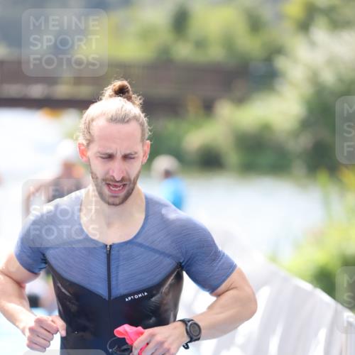 25.08.2024 - Elbe Triathlon Hamburg H.Heesch http://msf.ph/oto/6838720 25.08.2024 14:05:19 Schwimmen 1, 2, 4, 8, 9, 13, 14, 22, 25 meine-sportfotos.de