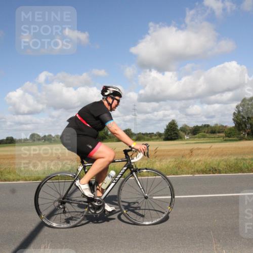 25.08.2024 - Elbe Triathlon Hamburg Fuchs,  Jonas http://msf.ph/oto/6838731 25.08.2024 10:54:40 Radfahren 1547, 1585, 1533, 1486, 1545, 1563, 783 meine-sportfotos.de