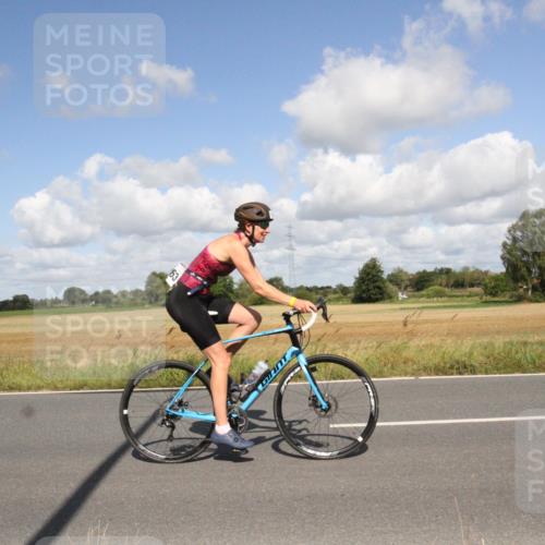 25.08.2024 - Elbe Triathlon Hamburg Fuchs,  Jonas http://msf.ph/oto/6838737 25.08.2024 10:54:41 Radfahren 1585, 1533, 1486, 1545, 1563, 783 meine-sportfotos.de