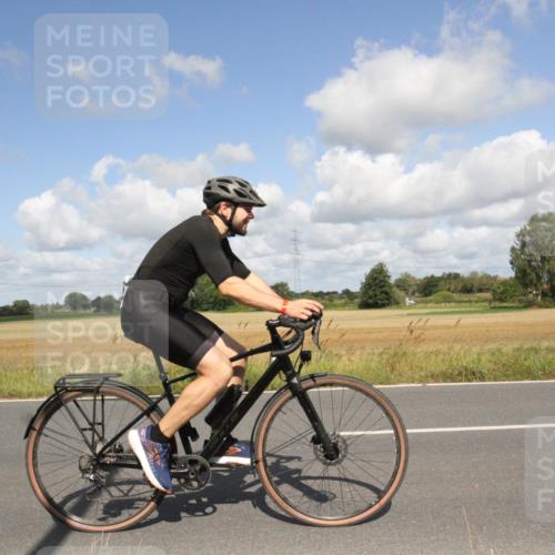 25.08.2024 - Elbe Triathlon Hamburg Fuchs,  Jonas http://msf.ph/oto/6838772 25.08.2024 10:54:54 Radfahren 1510, 1550, 504, 1493, 579, 564, 1428 meine-sportfotos.de