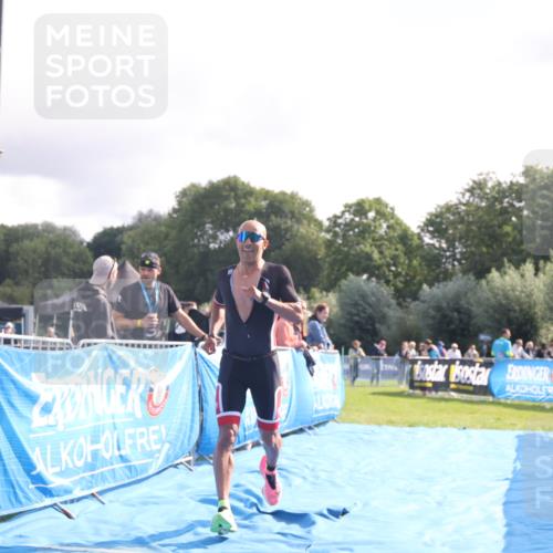 25.08.2024 - Elbe Triathlon Hamburg H.Heesch http://msf.ph/oto/6838782 25.08.2024 10:24:25 Ziel 66, 90 meine-sportfotos.de