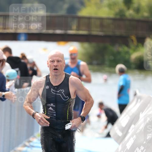 25.08.2024 - Elbe Triathlon Hamburg H.Heesch http://msf.ph/oto/6838784 25.08.2024 14:05:22 Schwimmen 1, 2, 4, 8, 9, 13, 14, 22, 25 meine-sportfotos.de