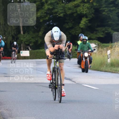 25.08.2024 - Elbe Triathlon Hamburg Fuchs,  Jonas http://msf.ph/oto/6838793 25.08.2024 08:53:51 Radfahren 161, 100, 169, 197 meine-sportfotos.de