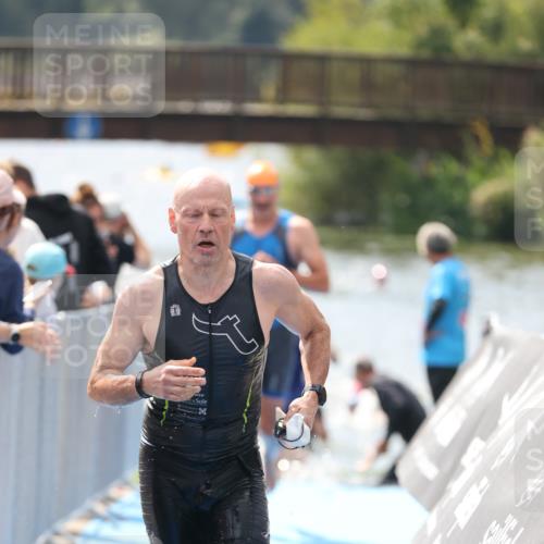 25.08.2024 - Elbe Triathlon Hamburg H.Heesch http://msf.ph/oto/6838794 25.08.2024 14:05:23 Schwimmen 1, 2, 4, 8, 9, 13, 14, 22, 25 meine-sportfotos.de