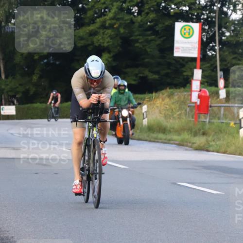 25.08.2024 - Elbe Triathlon Hamburg Fuchs,  Jonas http://msf.ph/oto/6838802 25.08.2024 08:53:51 Radfahren 161, 100, 169, 197 meine-sportfotos.de