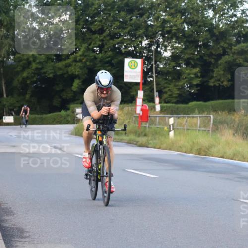 25.08.2024 - Elbe Triathlon Hamburg Fuchs,  Jonas http://msf.ph/oto/6838815 25.08.2024 08:53:51 Radfahren 161, 100, 169, 197 meine-sportfotos.de