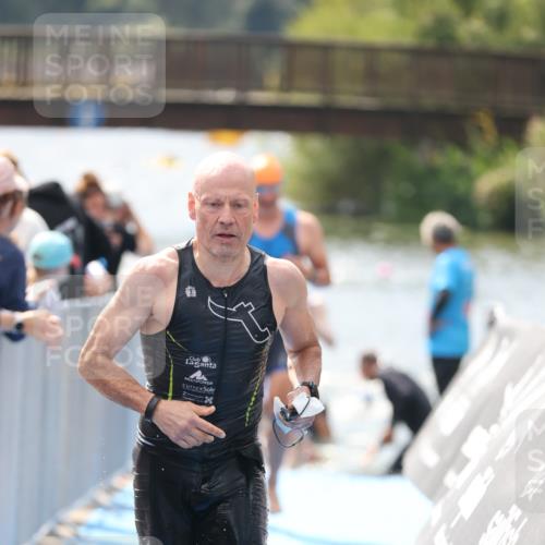 25.08.2024 - Elbe Triathlon Hamburg H.Heesch http://msf.ph/oto/6838816 25.08.2024 14:05:23 Schwimmen 1, 2, 4, 8, 9, 13, 14, 22, 25 meine-sportfotos.de