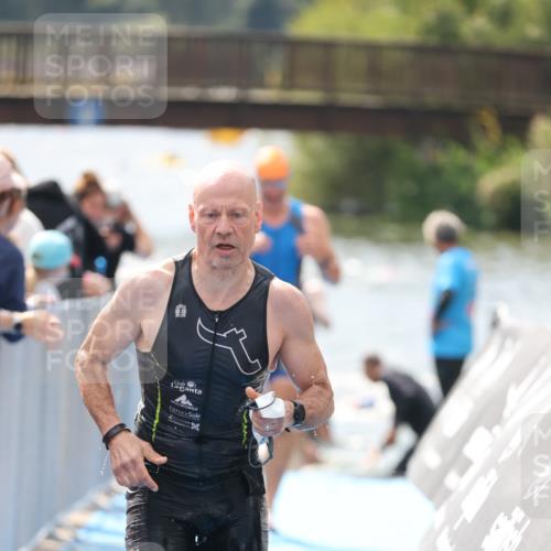25.08.2024 - Elbe Triathlon Hamburg H.Heesch http://msf.ph/oto/6838826 25.08.2024 14:05:23 Schwimmen 1, 2, 4, 8, 9, 13, 14, 22, 25 meine-sportfotos.de