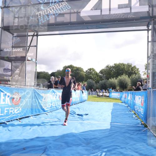 25.08.2024 - Elbe Triathlon Hamburg H.Heesch http://msf.ph/oto/6838827 25.08.2024 10:24:25 Ziel 66, 90 meine-sportfotos.de