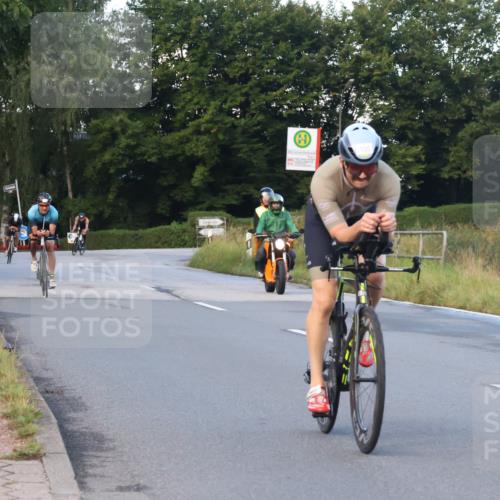 25.08.2024 - Elbe Triathlon Hamburg Fuchs,  Jonas http://msf.ph/oto/6838829 25.08.2024 08:53:52 Radfahren 161, 100, 169, 197, 188 meine-sportfotos.de