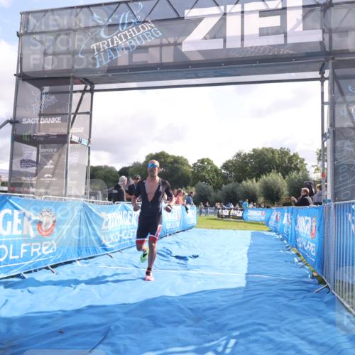 25.08.2024 - Elbe Triathlon Hamburg H.Heesch http://msf.ph/oto/6838835 25.08.2024 10:24:25 Ziel 66, 90 meine-sportfotos.de
