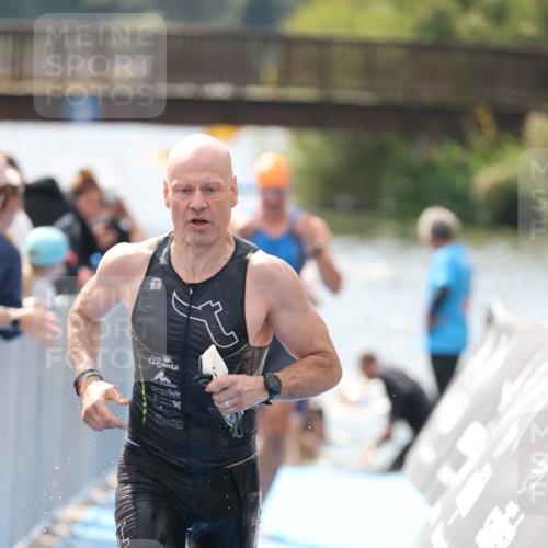 25.08.2024 - Elbe Triathlon Hamburg H.Heesch http://msf.ph/oto/6838840 25.08.2024 14:05:23 Schwimmen 1, 2, 4, 8, 9, 13, 14, 22, 25 meine-sportfotos.de