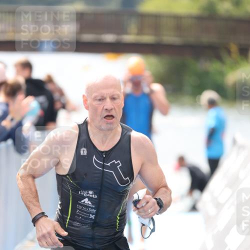 25.08.2024 - Elbe Triathlon Hamburg H.Heesch http://msf.ph/oto/6838852 25.08.2024 14:05:23 Schwimmen 1, 2, 4, 8, 9, 13, 14, 22, 25 meine-sportfotos.de