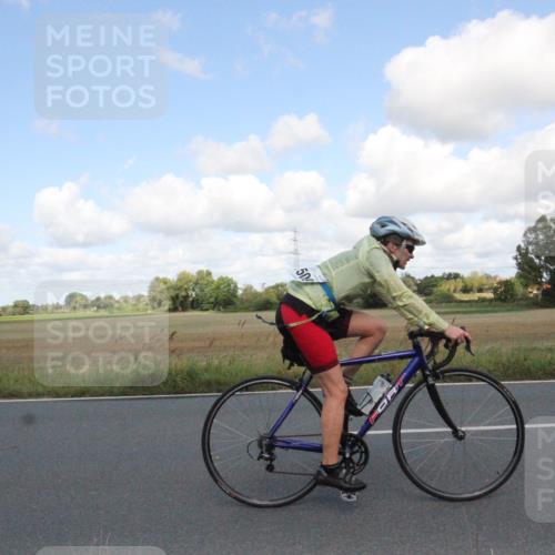 25.08.2024 - Elbe Triathlon Hamburg Fuchs,  Jonas http://msf.ph/oto/6838855 25.08.2024 10:55:38 Radfahren 757, 1509, 771, 1523, 675 meine-sportfotos.de
