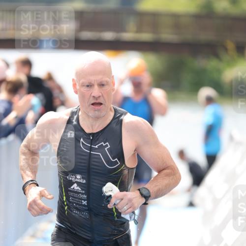 25.08.2024 - Elbe Triathlon Hamburg H.Heesch http://msf.ph/oto/6838870 25.08.2024 14:05:24 Schwimmen 1, 2, 4, 8, 9, 13, 14, 19, 22, 25, 29 meine-sportfotos.de