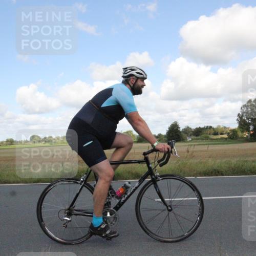 25.08.2024 - Elbe Triathlon Hamburg Fuchs,  Jonas http://msf.ph/oto/6838878 25.08.2024 10:55:41 Radfahren 1509, 771, 1523, 675, 1472 meine-sportfotos.de