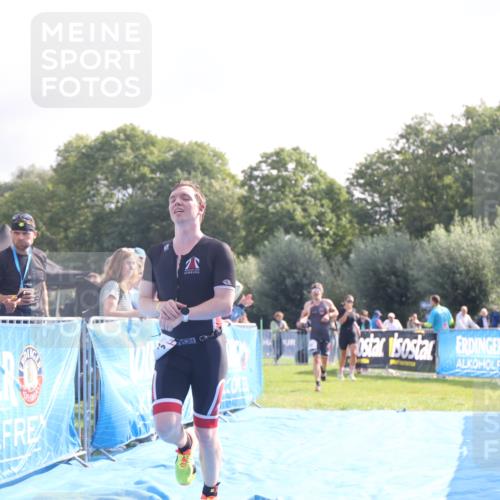 25.08.2024 - Elbe Triathlon Hamburg H.Heesch http://msf.ph/oto/6838880 25.08.2024 10:24:48 Ziel 63, 92 meine-sportfotos.de