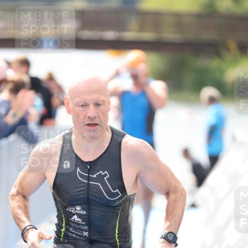 25.08.2024 - Elbe Triathlon Hamburg H.Heesch http://msf.ph/oto/6838882 25.08.2024 14:05:24 Schwimmen 1, 2, 4, 8, 9, 13, 14, 19, 22, 25, 29 meine-sportfotos.de