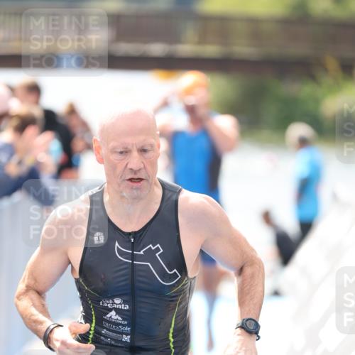 25.08.2024 - Elbe Triathlon Hamburg H.Heesch http://msf.ph/oto/6838887 25.08.2024 14:05:24 Schwimmen 1, 2, 4, 8, 9, 13, 14, 19, 22, 25, 29 meine-sportfotos.de