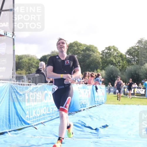 25.08.2024 - Elbe Triathlon Hamburg H.Heesch http://msf.ph/oto/6838892 25.08.2024 10:24:48 Ziel 63, 92 meine-sportfotos.de