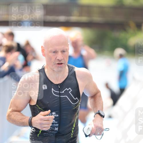 25.08.2024 - Elbe Triathlon Hamburg H.Heesch http://msf.ph/oto/6838895 25.08.2024 14:05:24 Schwimmen 1, 2, 4, 8, 9, 13, 14, 19, 22, 25, 29 meine-sportfotos.de