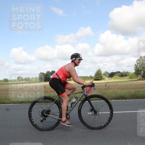 25.08.2024 - Elbe Triathlon Hamburg Fuchs,  Jonas http://msf.ph/oto/6838906 25.08.2024 10:55:55 Radfahren 679, 1528, 1489, 1561 meine-sportfotos.de