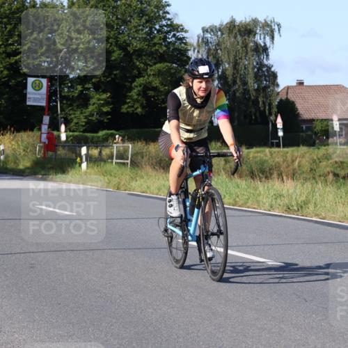 25.08.2024 - Elbe Triathlon Hamburg Fuchs,  Jonas http://msf.ph/oto/6838908 25.08.2024 09:35:37 Radfahren 155, 427 meine-sportfotos.de