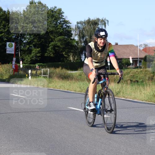25.08.2024 - Elbe Triathlon Hamburg Fuchs,  Jonas http://msf.ph/oto/6838912 25.08.2024 09:35:37 Radfahren 155, 427 meine-sportfotos.de