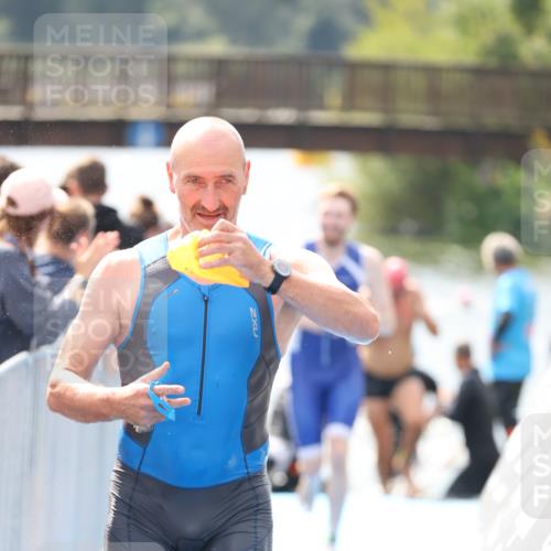 25.08.2024 - Elbe Triathlon Hamburg H.Heesch http://msf.ph/oto/6838916 25.08.2024 14:05:26 Schwimmen 1, 2, 4, 8, 9, 13, 14, 15, 19, 22, 25, 29 meine-sportfotos.de