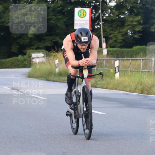 25.08.2024 - Elbe Triathlon Hamburg Fuchs,  Jonas http://msf.ph/oto/6838927 25.08.2024 08:53:58 Radfahren 169, 197, 188 meine-sportfotos.de
