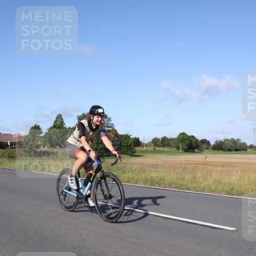 25.08.2024 - Elbe Triathlon Hamburg Fuchs,  Jonas http://msf.ph/oto/6838933 25.08.2024 09:35:37 Radfahren 155, 427 meine-sportfotos.de