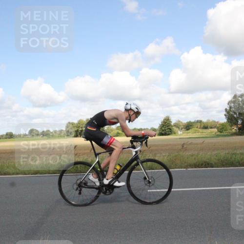 25.08.2024 - Elbe Triathlon Hamburg Fuchs,  Jonas http://msf.ph/oto/6838943 25.08.2024 10:56:21 Radfahren 1491, 1543, 1713, 1715, 1417, 1538, 1422, 1552, 1527 meine-sportfotos.de