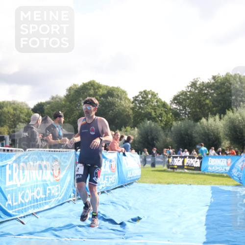 25.08.2024 - Elbe Triathlon Hamburg H.Heesch http://msf.ph/oto/6838944 25.08.2024 10:24:53 Ziel 63, 92 meine-sportfotos.de