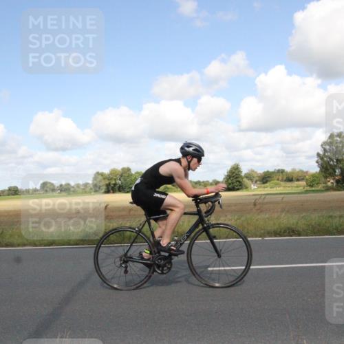 25.08.2024 - Elbe Triathlon Hamburg Fuchs,  Jonas http://msf.ph/oto/6838950 25.08.2024 10:56:22 Radfahren 1491, 1543, 1713, 1715, 1417, 1538, 1422, 1552, 1527 meine-sportfotos.de