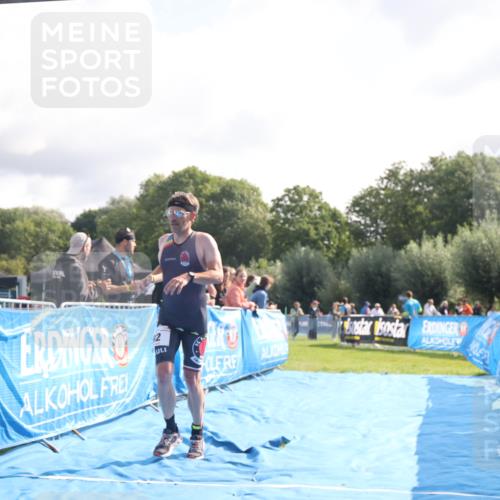 25.08.2024 - Elbe Triathlon Hamburg H.Heesch http://msf.ph/oto/6838952 25.08.2024 10:24:53 Ziel 63, 92 meine-sportfotos.de