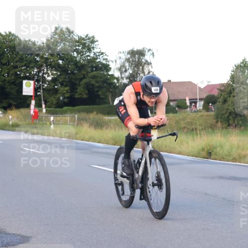 25.08.2024 - Elbe Triathlon Hamburg Fuchs,  Jonas http://msf.ph/oto/6838955 25.08.2024 08:53:59 Radfahren 169, 197, 188 meine-sportfotos.de