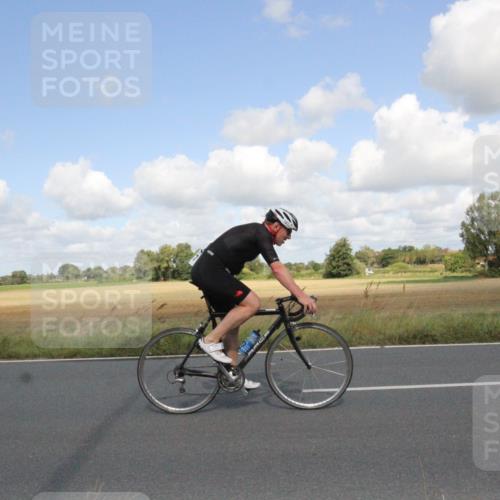 25.08.2024 - Elbe Triathlon Hamburg Fuchs,  Jonas http://msf.ph/oto/6838963 25.08.2024 10:56:24 Radfahren 1543, 1713, 1715, 1417, 1538, 1422, 1552, 1527 meine-sportfotos.de