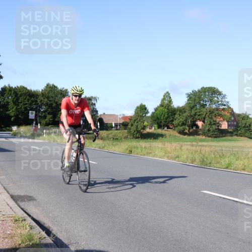 25.08.2024 - Elbe Triathlon Hamburg Fuchs,  Jonas http://msf.ph/oto/6838968 25.08.2024 09:35:41 Radfahren 155, 427, 179 meine-sportfotos.de