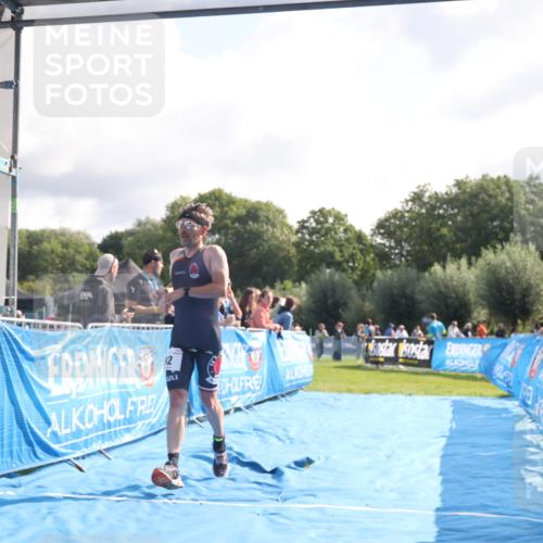 25.08.2024 - Elbe Triathlon Hamburg H.Heesch http://msf.ph/oto/6838972 25.08.2024 10:24:53 Ziel 63, 92 meine-sportfotos.de