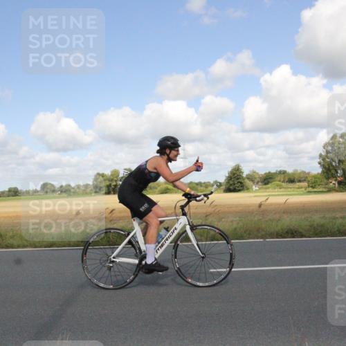 25.08.2024 - Elbe Triathlon Hamburg Fuchs,  Jonas http://msf.ph/oto/6838974 25.08.2024 10:56:26 Radfahren 1543, 1713, 1715, 1417, 1538, 1422, 1552, 1527 meine-sportfotos.de