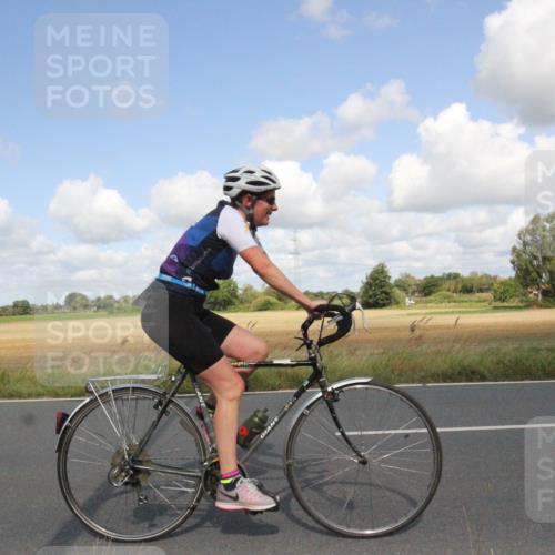 25.08.2024 - Elbe Triathlon Hamburg Fuchs,  Jonas http://msf.ph/oto/6838983 25.08.2024 10:56:26 Radfahren 1543, 1713, 1715, 1417, 1538, 1422, 1552, 1527 meine-sportfotos.de