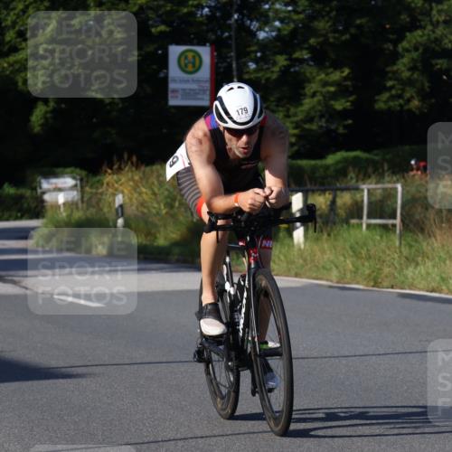 25.08.2024 - Elbe Triathlon Hamburg Fuchs,  Jonas http://msf.ph/oto/6838990 25.08.2024 09:35:46 Radfahren 427, 179, 294 meine-sportfotos.de