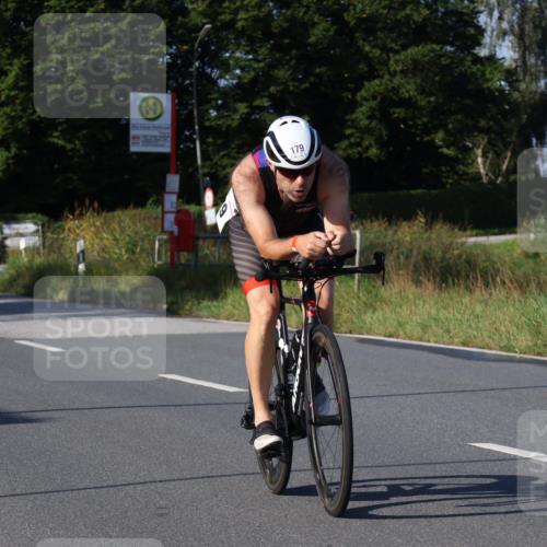 25.08.2024 - Elbe Triathlon Hamburg Fuchs,  Jonas http://msf.ph/oto/6838998 25.08.2024 09:35:46 Radfahren 427, 179, 294 meine-sportfotos.de