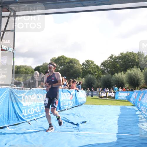 25.08.2024 - Elbe Triathlon Hamburg H.Heesch http://msf.ph/oto/6839000 25.08.2024 10:24:53 Ziel 63, 92 meine-sportfotos.de
