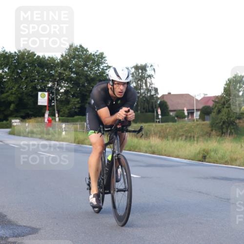 25.08.2024 - Elbe Triathlon Hamburg Fuchs,  Jonas http://msf.ph/oto/6839009 25.08.2024 08:54:10 Radfahren 159, 186, 142, 166 meine-sportfotos.de